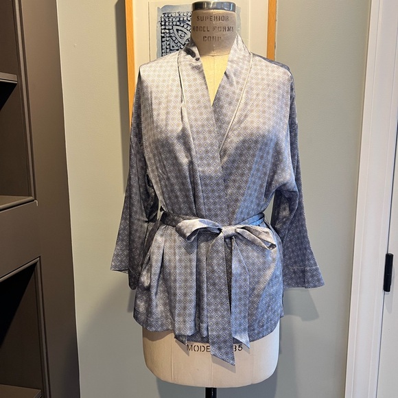 Haven Well  Within Elegant Silver/Gray  Women's Kimono Robe S - Picture 4 of 9